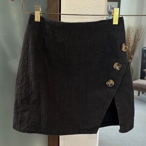Skylar + Madison Linen Mini Skirt - Black Size S